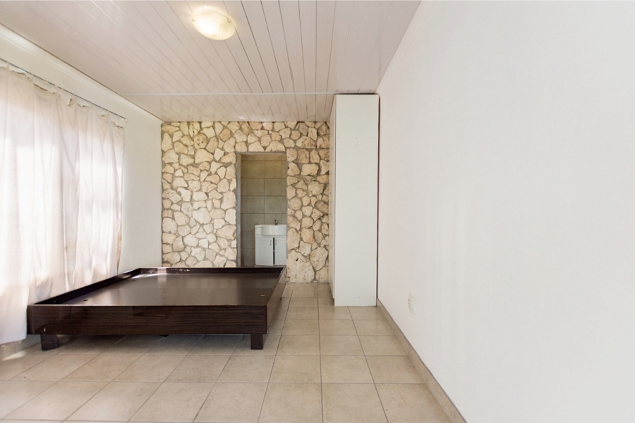 9 Bedroom Property for Sale in Long Acres Country Estate Western Cape